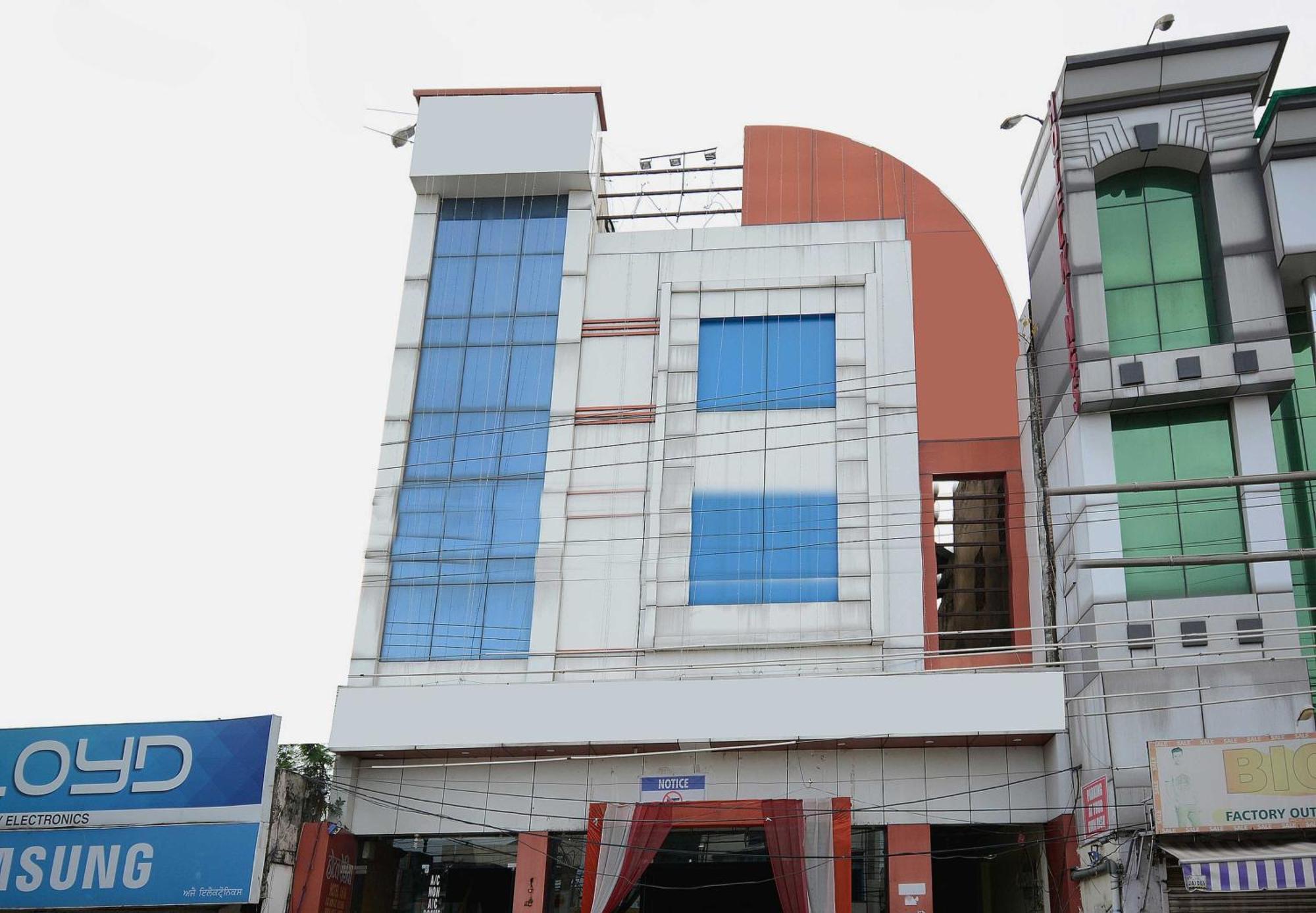 Hotel Asia Palace Pathānkot Zewnętrze zdjęcie