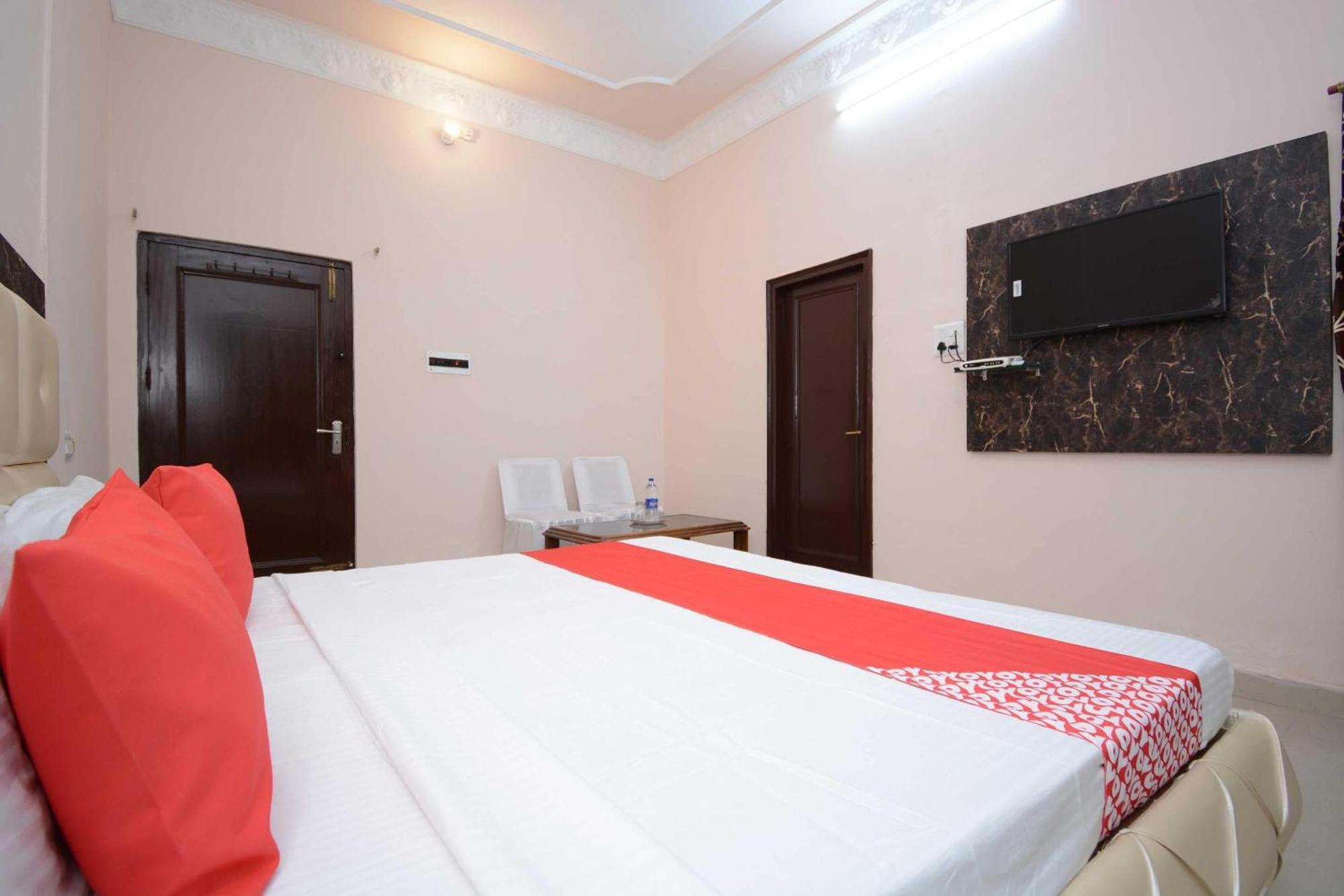 Hotel Asia Palace Pathānkot Zewnętrze zdjęcie