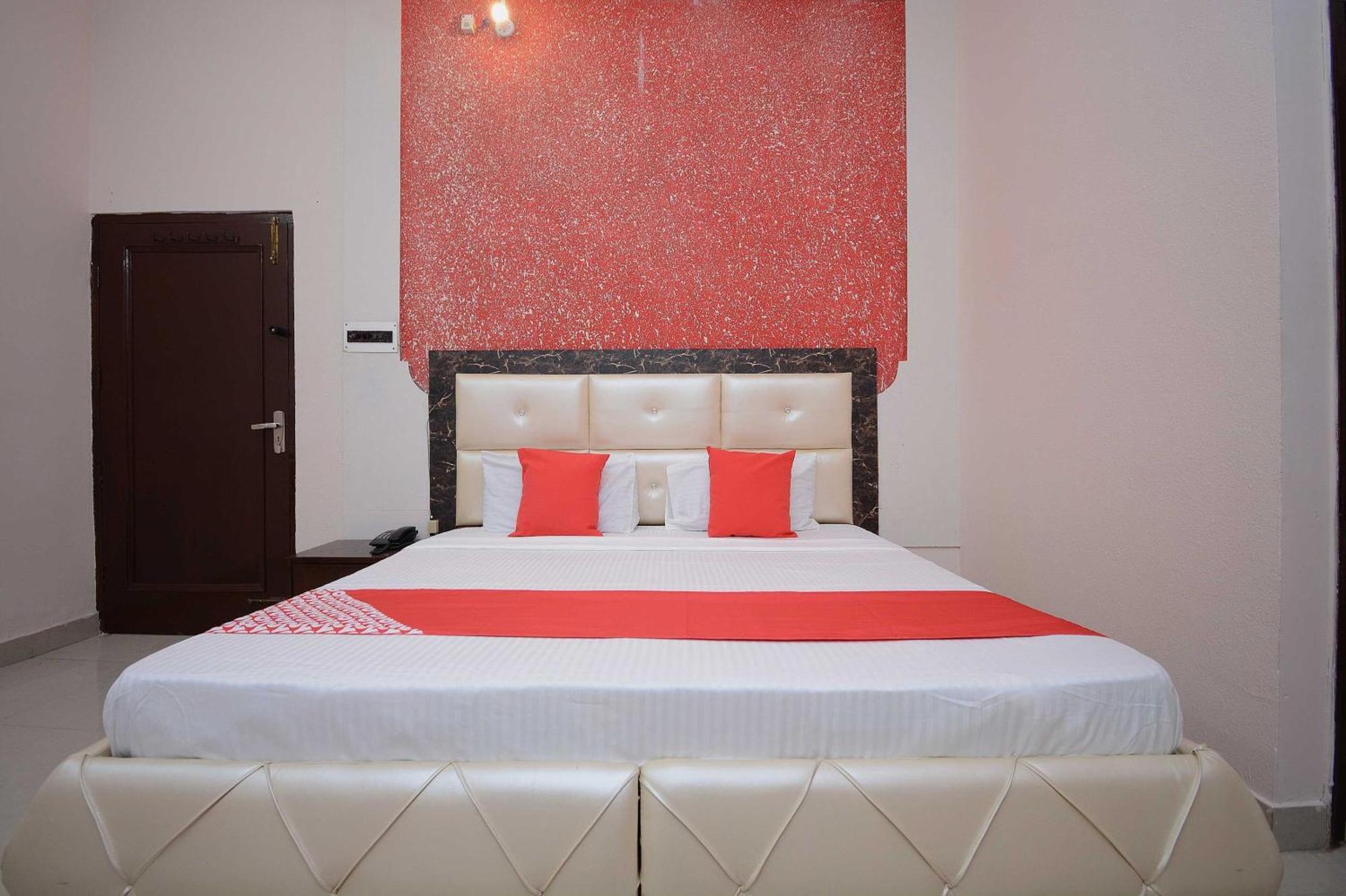 Hotel Asia Palace Pathānkot Zewnętrze zdjęcie