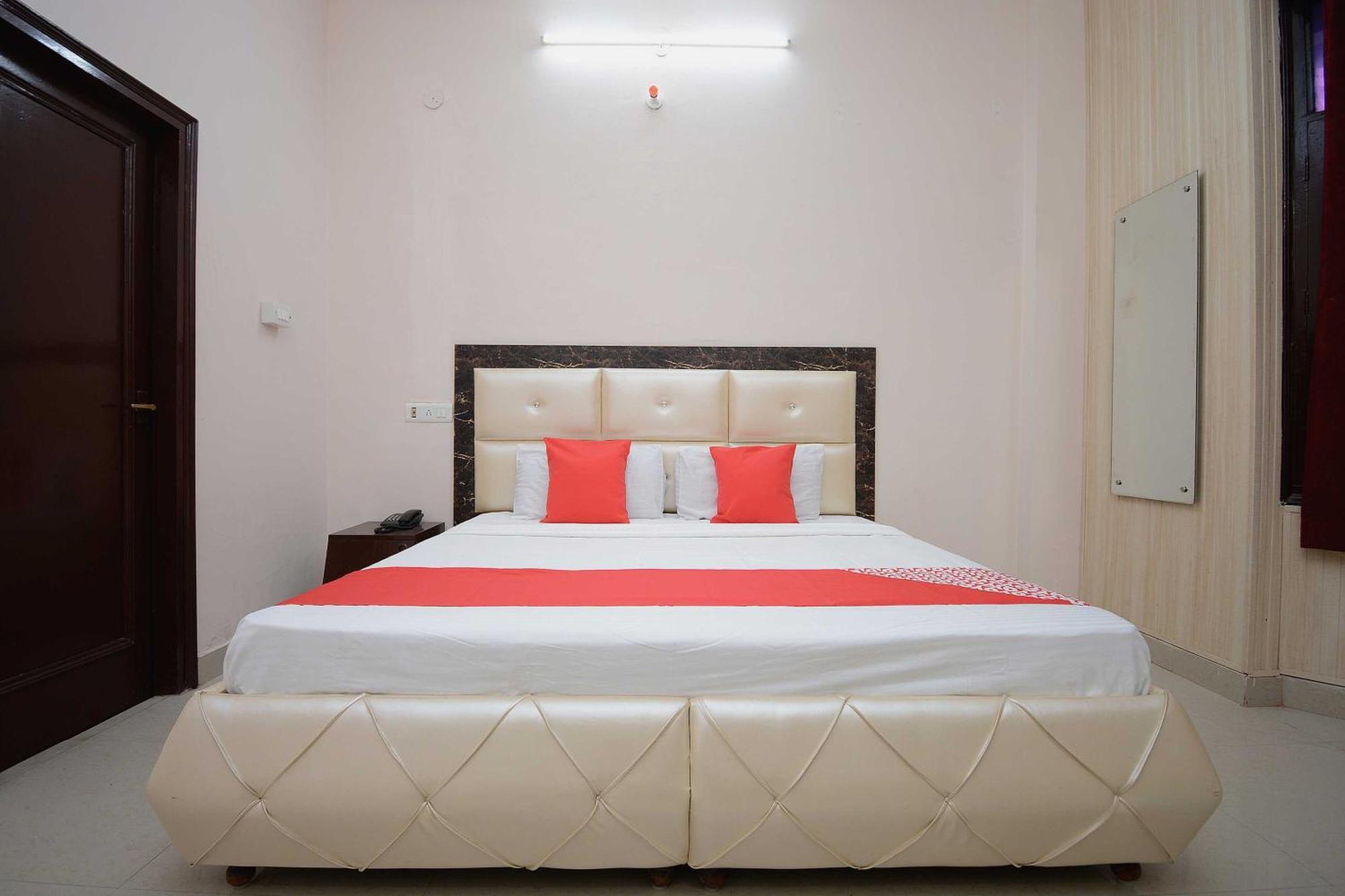 Hotel Asia Palace Pathānkot Zewnętrze zdjęcie