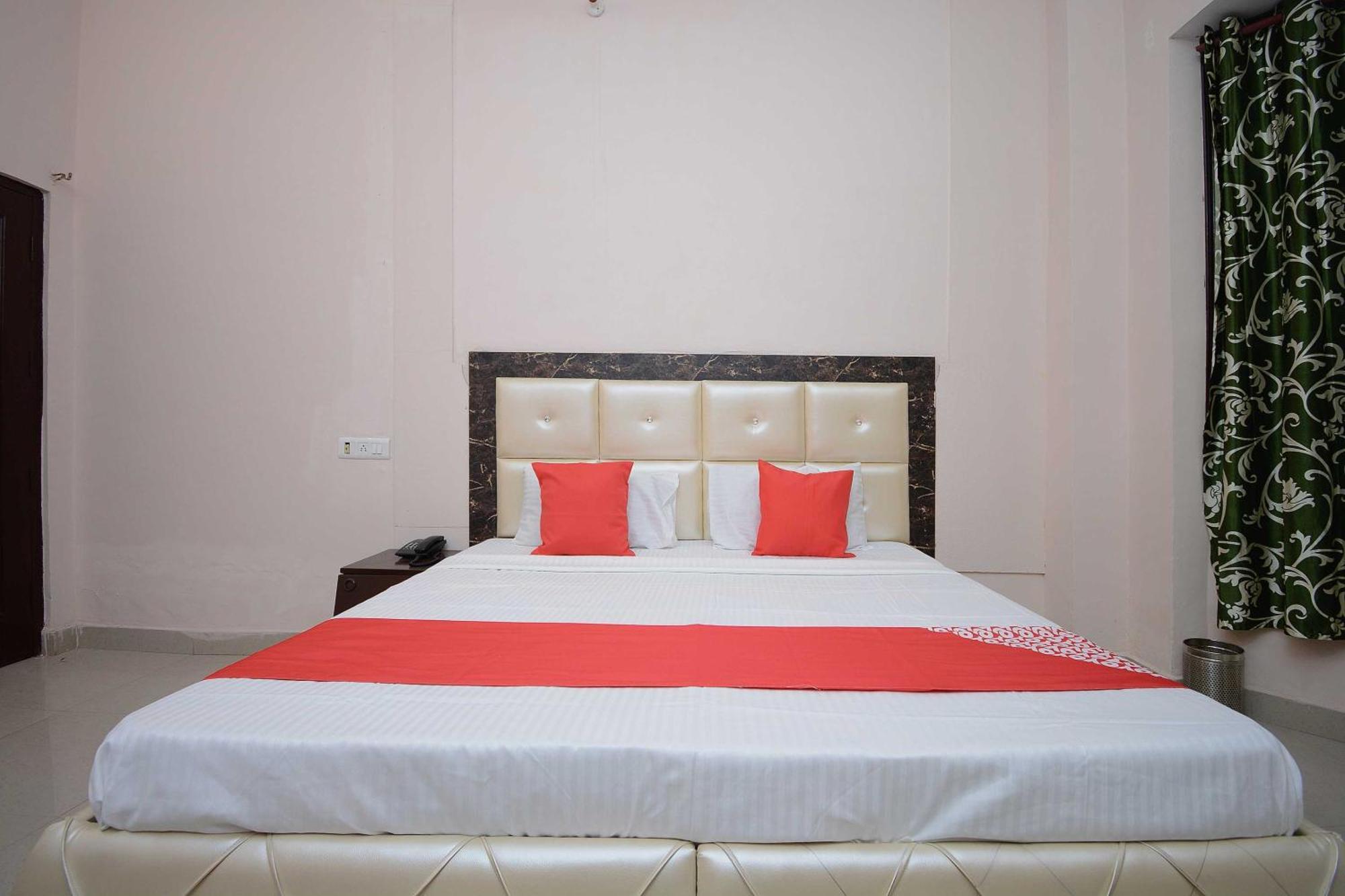 Hotel Asia Palace Pathānkot Zewnętrze zdjęcie